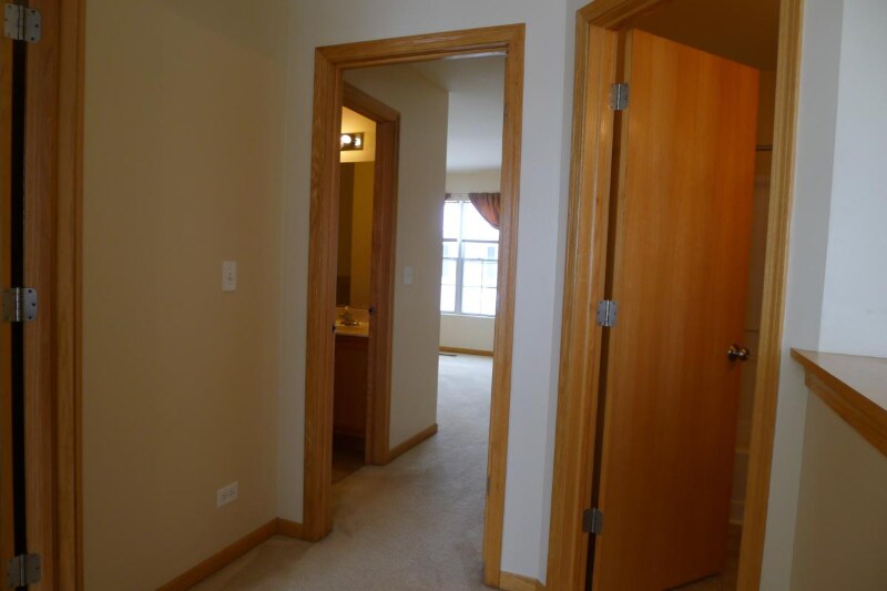 Building Photo - 1577 W Turtle Creek Ln