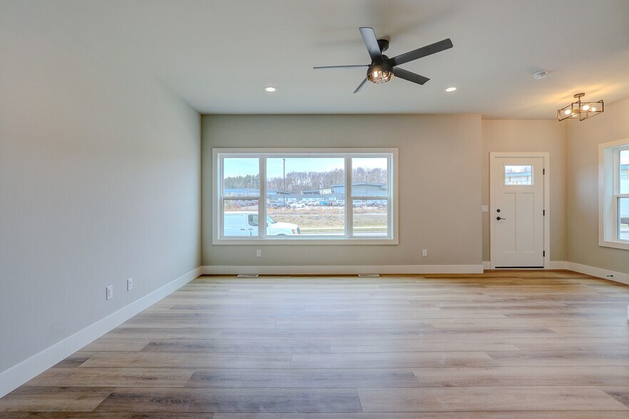 Building Photo - 4811 Brassica Rd