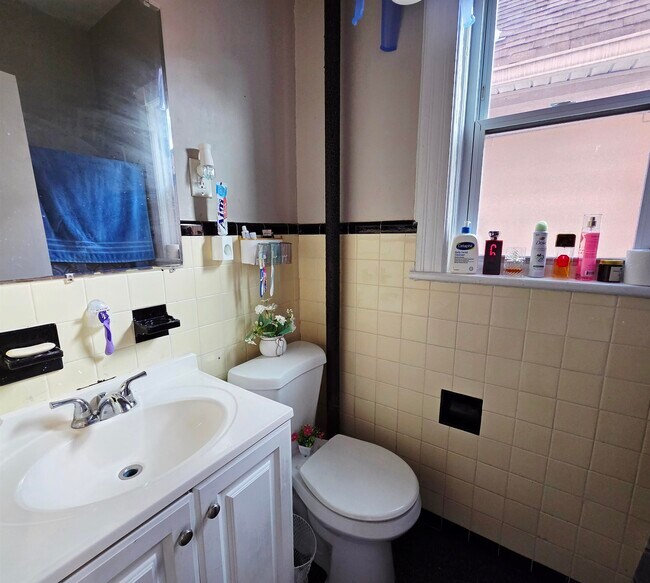 Building Photo - 2021 John F. Kennedy Blvd