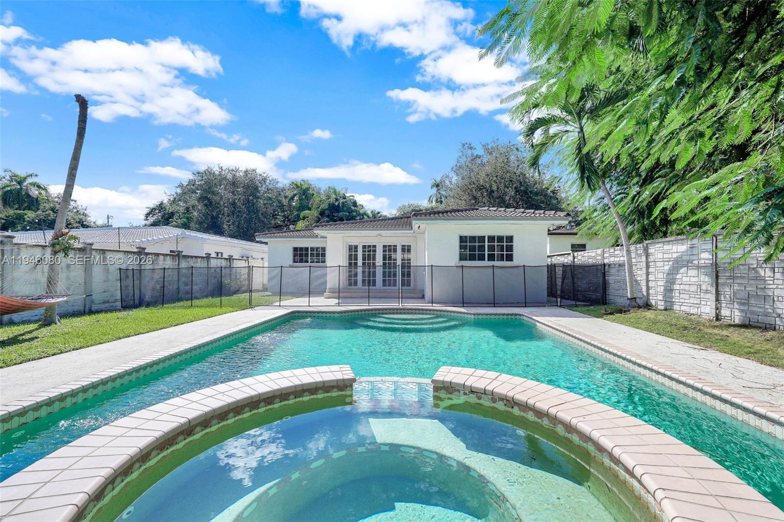 Building Photo - 5781 SW 25th St