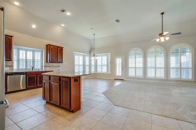 Building Photo - 7747 Ivanhoe Dr