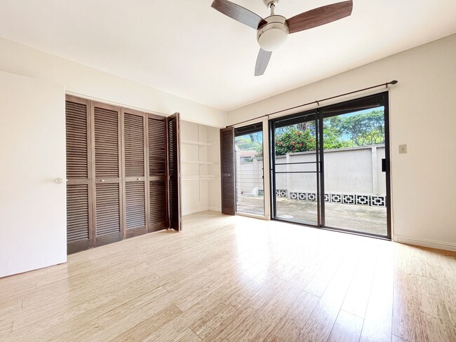 Building Photo - Spacious 3/2 in Kaneohe with Tropical Views