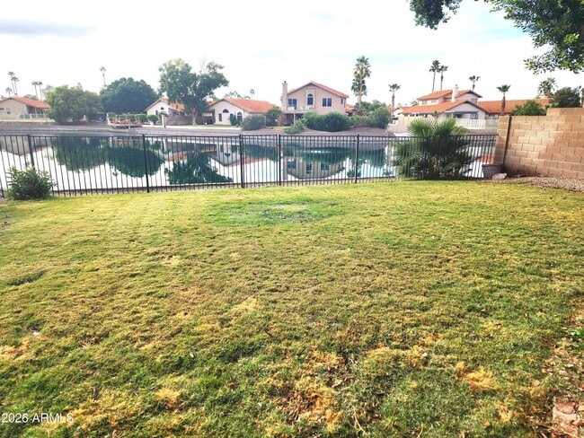 Building Photo - 7545 W Kerry Ln