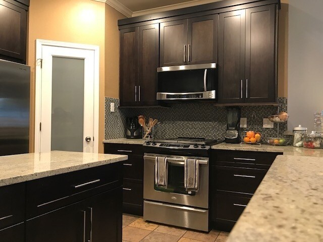 Building Photo - 807 Windhurst