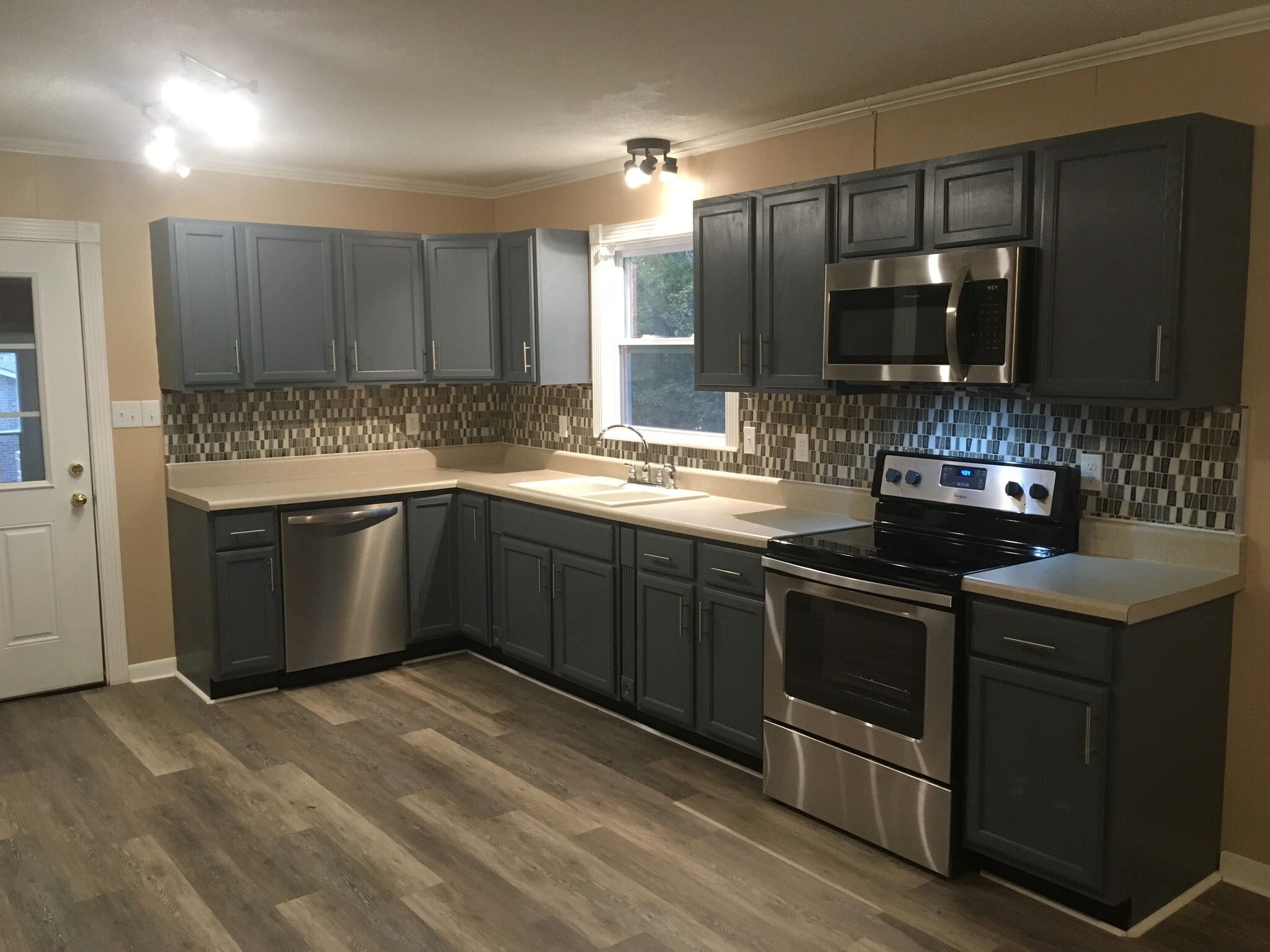 Building Photo - 510 Short St