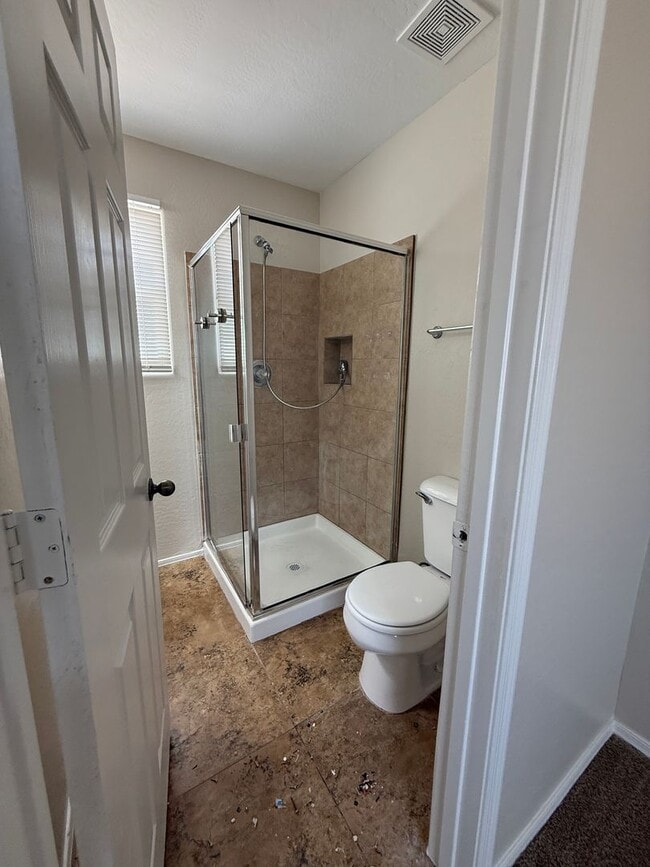 Building Photo - Buckeye, 4 bed, 2.5 bath, huge lot, across...