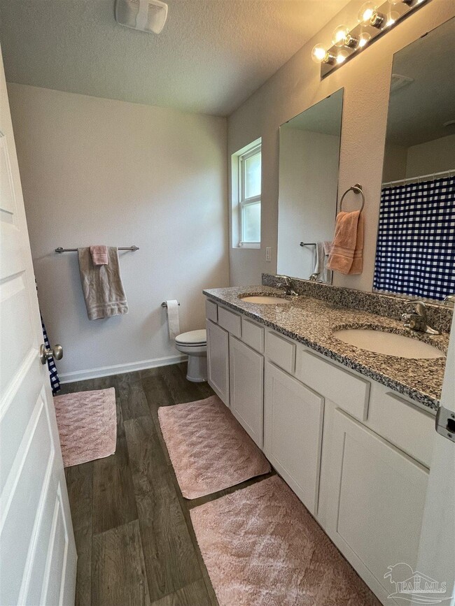 Building Photo - 7835 Lakeside Oaks Dr