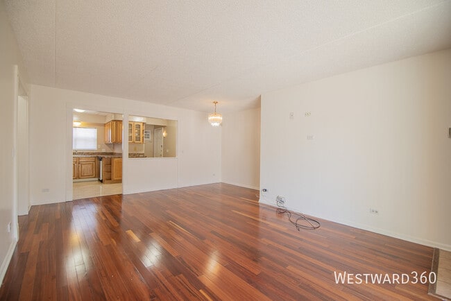 Building Photo - 6551 W School-103B