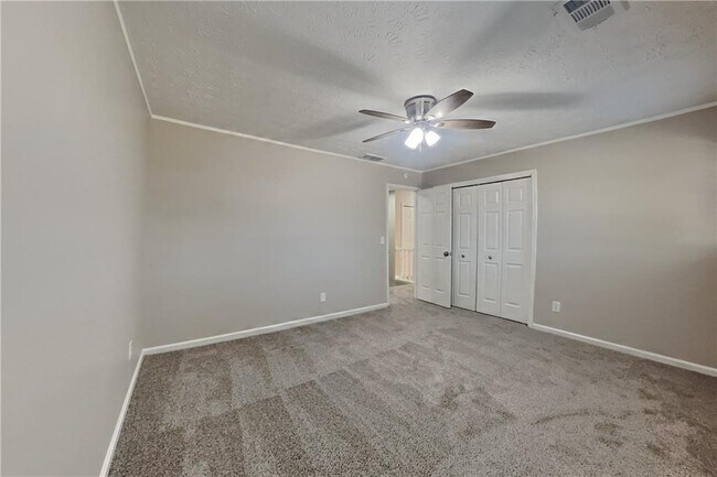 Building Photo - 210 Timber Laurel Ct