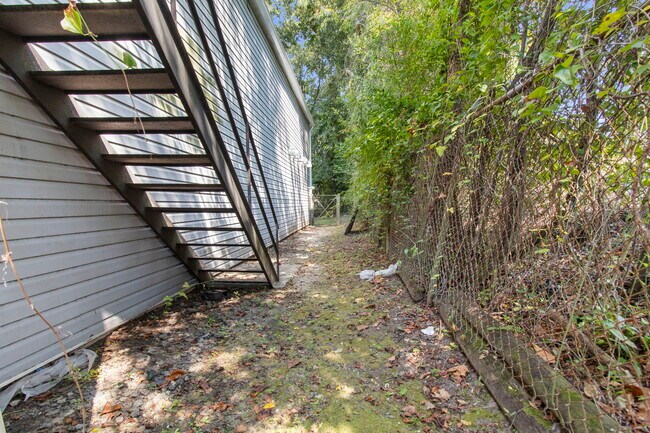 Building Photo - 4440 Spruill Ave