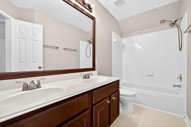 Building Photo - 18502 Berry Leaf Ct