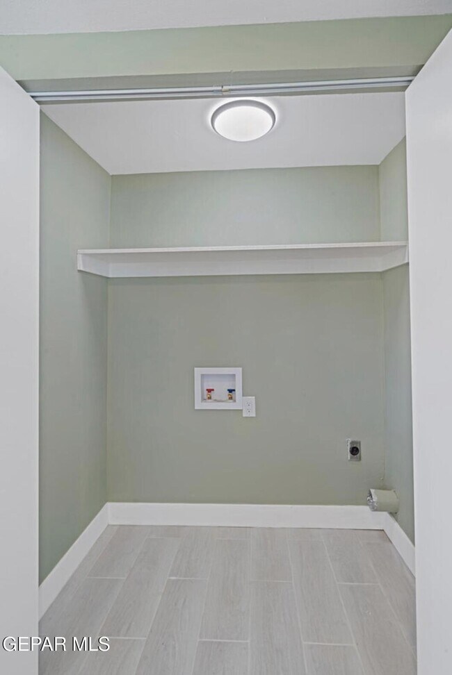 Building Photo - 10096 Ontario Ave