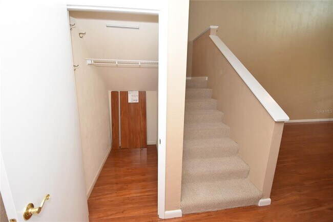 Building Photo - 26 Landings Ln