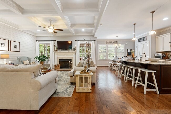 Building Photo - Splendid 4-bedroom, 3-bathroom Harrison Pond home in Pittsboro-- SWIMMING POOL!