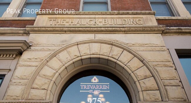 Building Photo - 975 E McMillan St