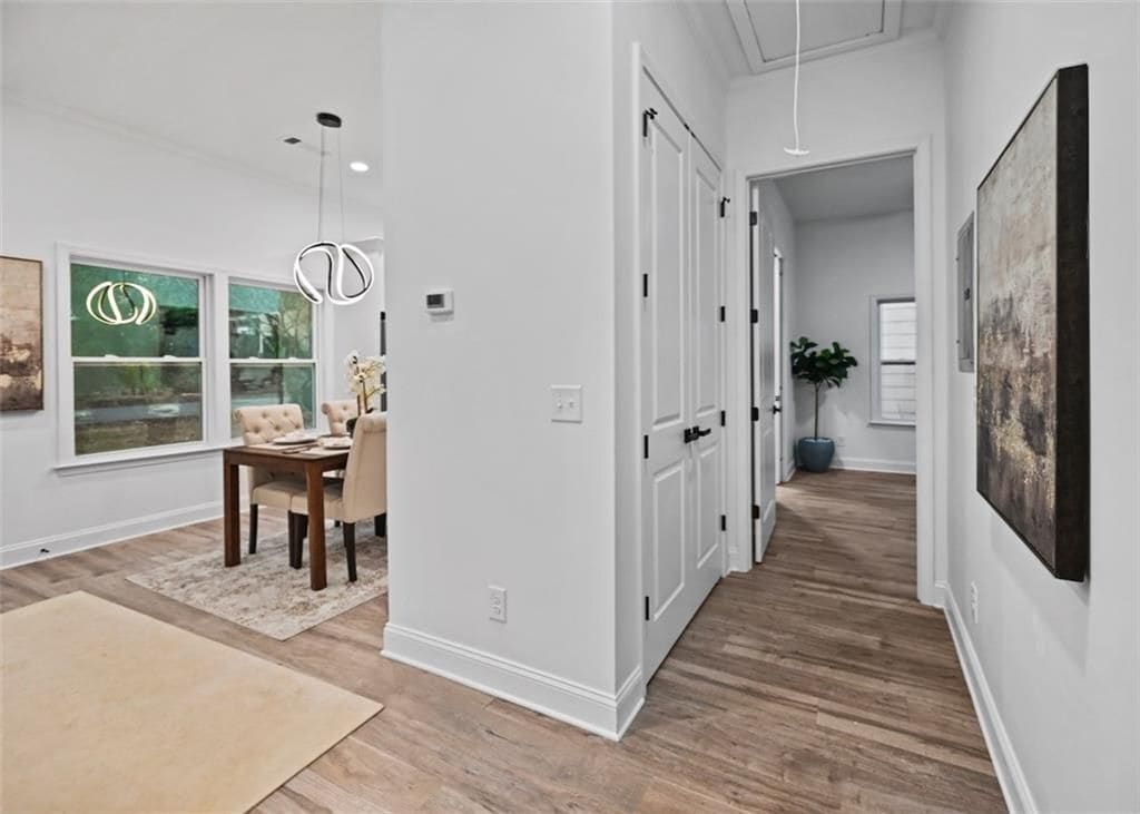 Building Photo - 1271 Pine Ave