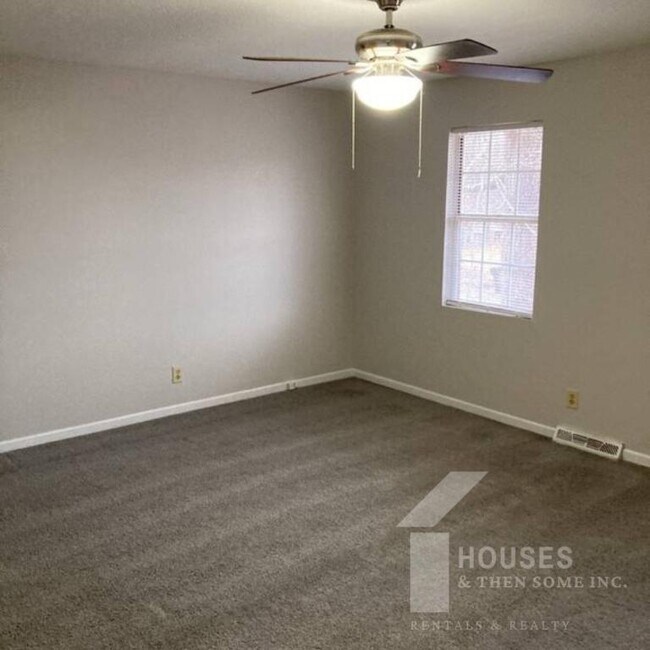 Building Photo - 3/B Jonquil Ln