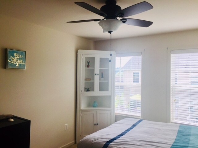 3rd floor bedroom #3 - 602 Petersburg Rd