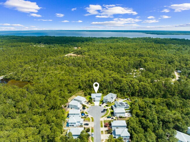 Building Photo - 70 Oakley Ct