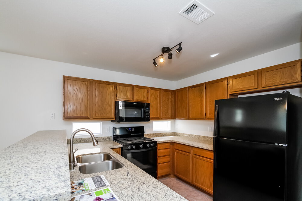 Building Photo - 1424 N Astronomy Cir