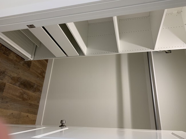 Building Photo - 11313 Delano St