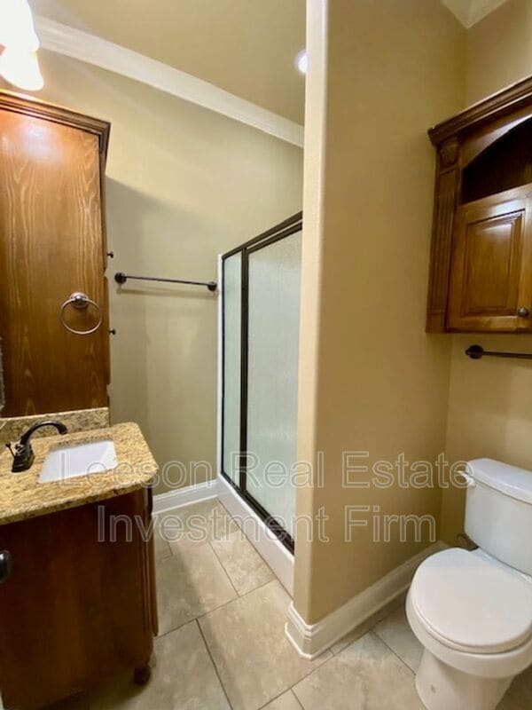 Building Photo - 632 Bitter Pecan Dr