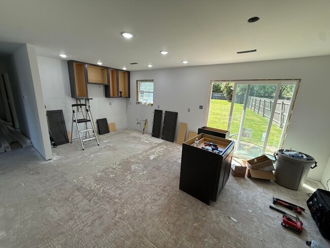 Building Photo - 1352 Canonero Dr