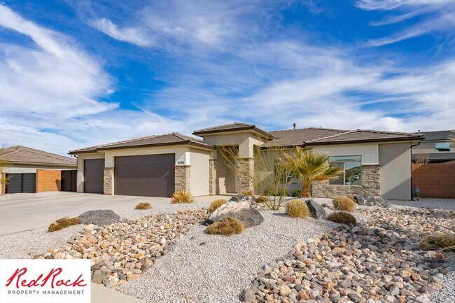 Building Photo - Comfort, Space & Style with a 3-Car Garage Small Dog Friendly!