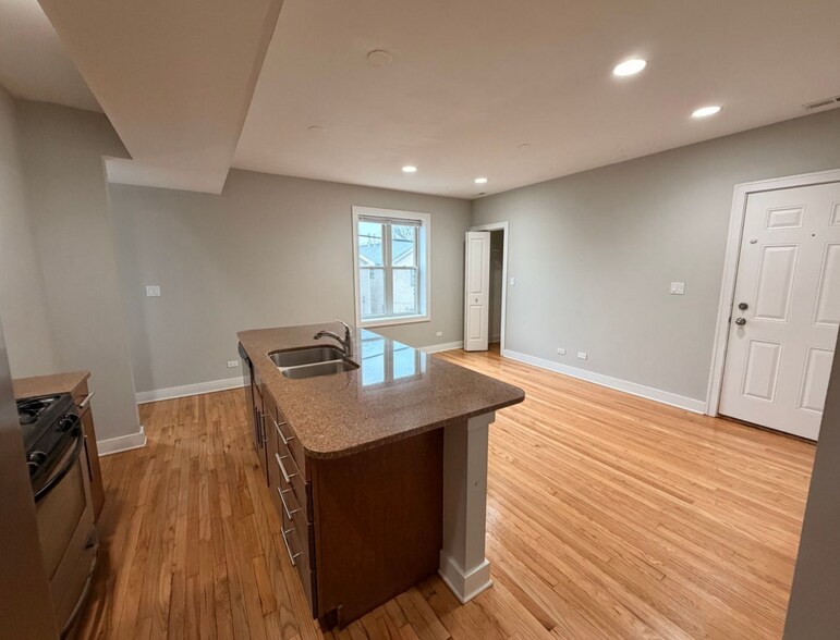 Building Photo - 4228 N Whipple St