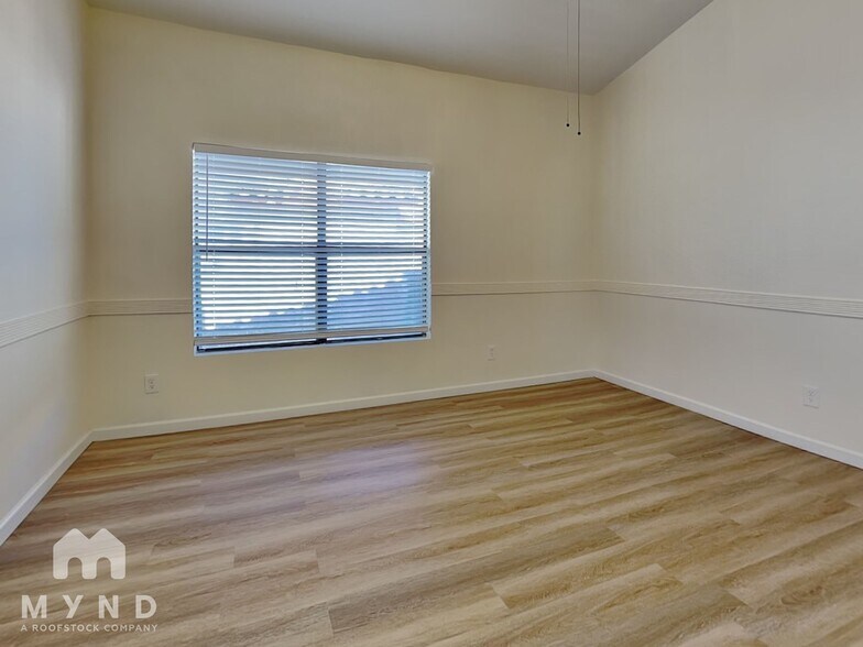 Building Photo - 4545 N 67th Ave