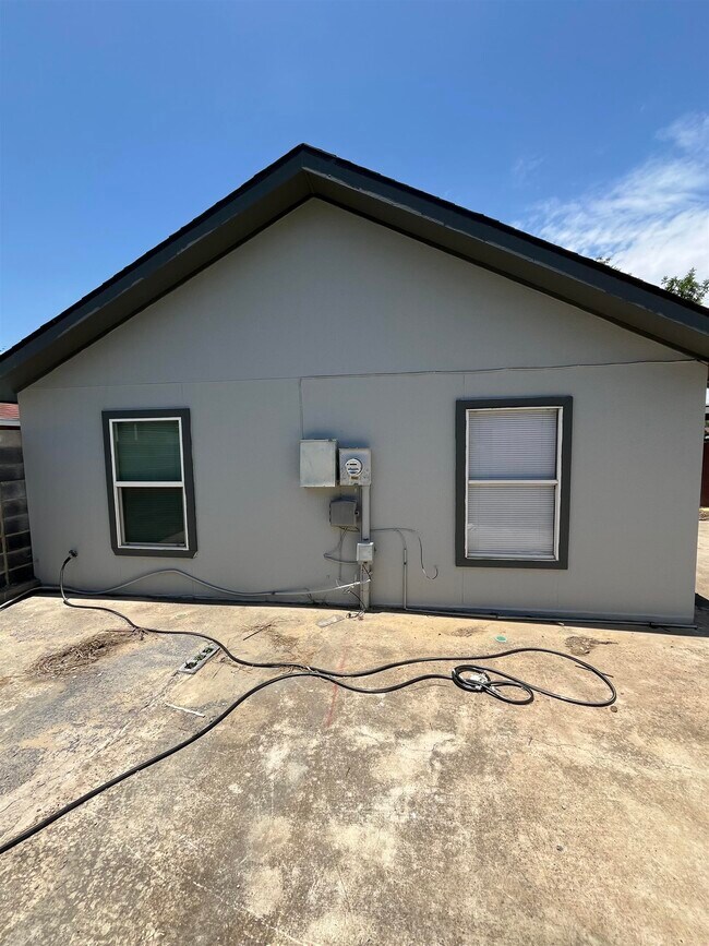 Building Photo - 405 Prescott Loop