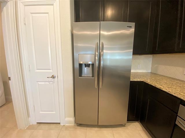 Building Photo - 1205 Parker Dr