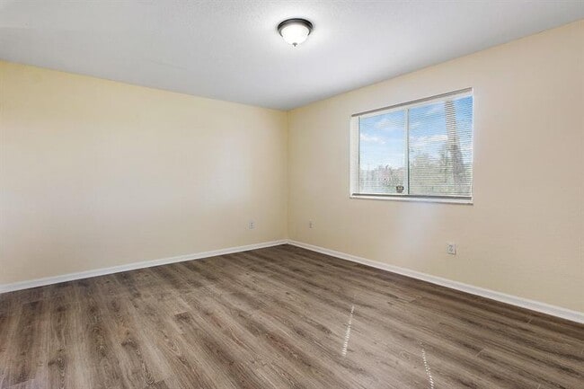 Building Photo - 8460-8466 NW 40th St
