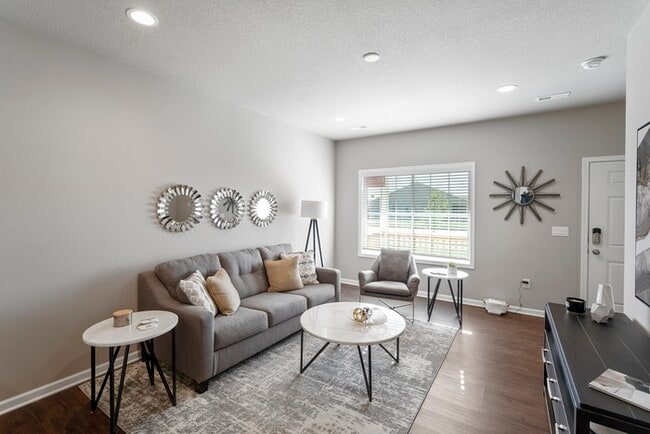 Building Photo - 2228 Hazeltine Pl