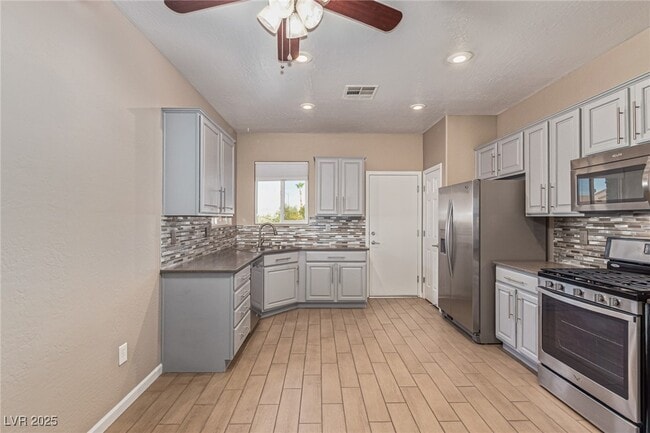 Building Photo - 2441 Erastus Dr