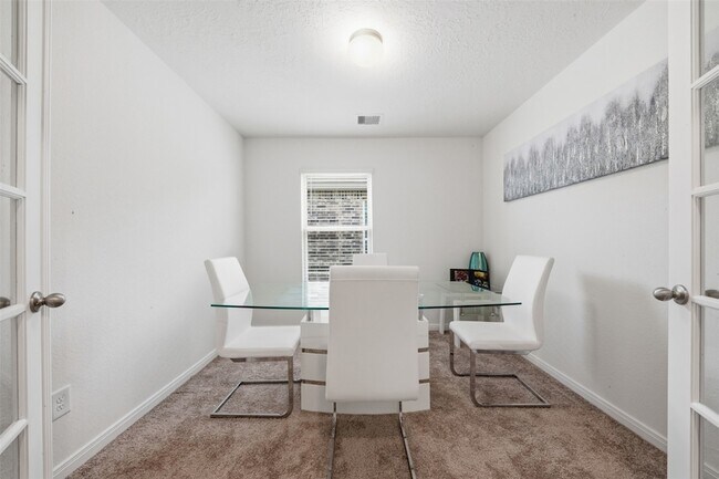 Building Photo - 25343 Trinity Oakley Ct