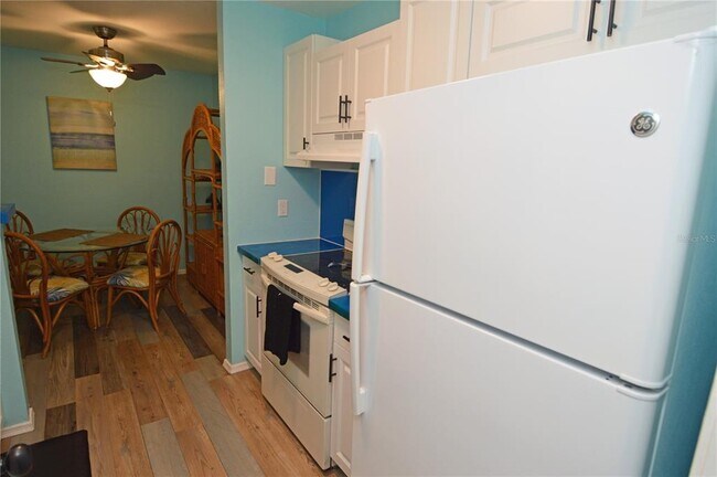 Building Photo - 1400 Gandy Blvd N