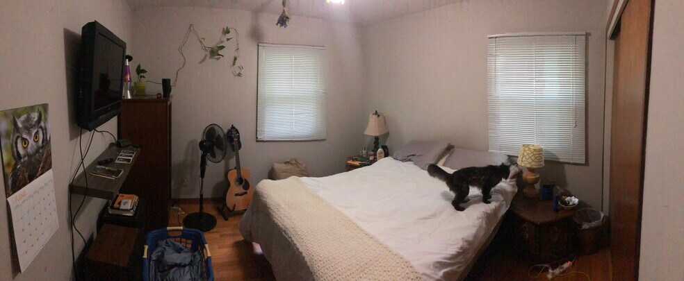 Bedroom 1 - 2020 Field St