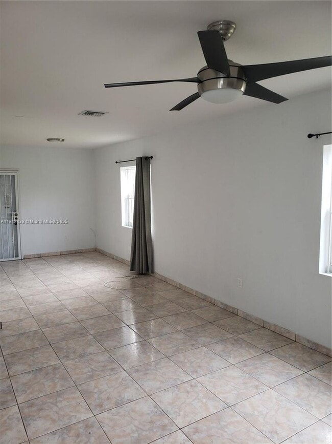 Building Photo - 456 NW 85th Street Rd