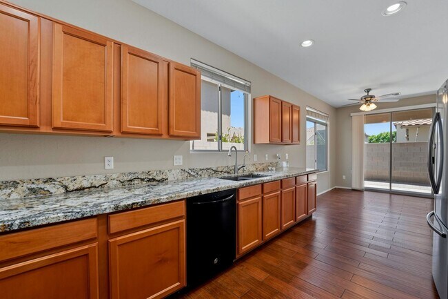 Building Photo - Gated Chandler Living | 4 Bedrooms in Top-Rated School District
