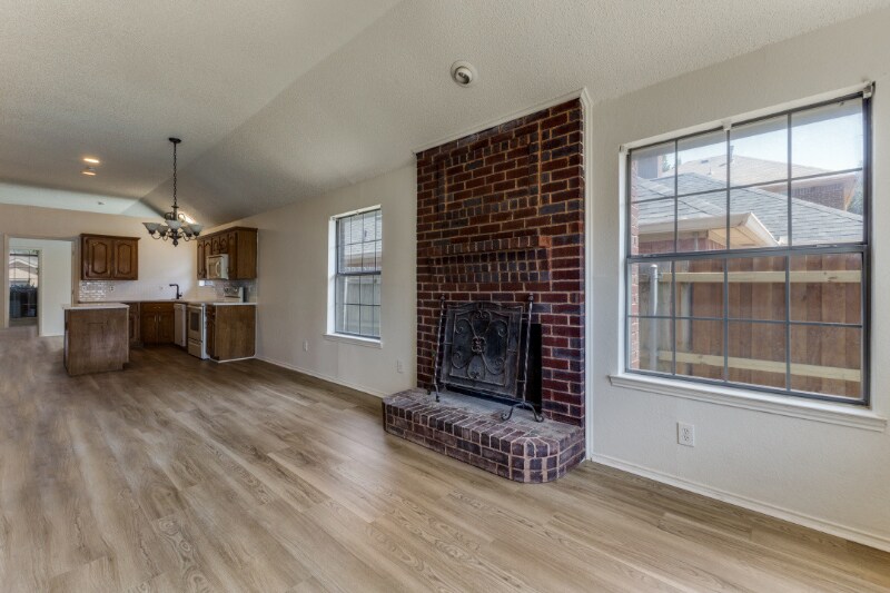 Building Photo - 917 Haverstraw Pl