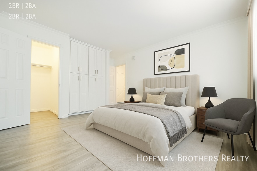 Building Photo - 2106 S Bentley Ave