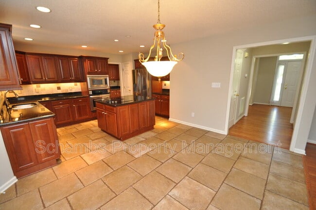 Building Photo - 2307 Fordcrest Dr