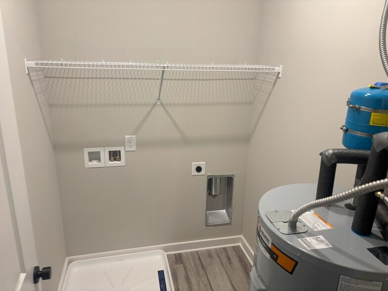 Building Photo - 439 Hobbs Ave