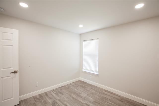 Building Photo - 9900 Presthope Dr