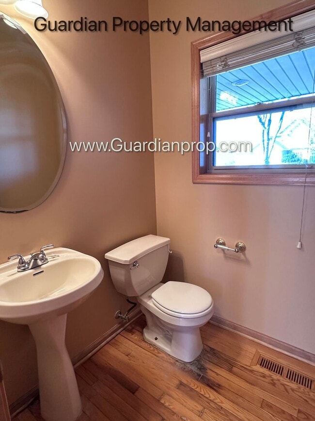 Building Photo - Brooklyn Park Single Family Home, Office, 3 Car Garage, New Carpet, Large Deck, Available Now