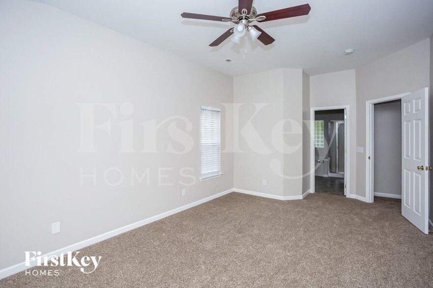 Building Photo - 10311 Fairbourne Ct