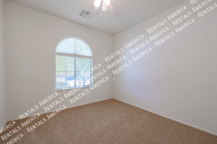 Building Photo - 24016 N 164th Ave