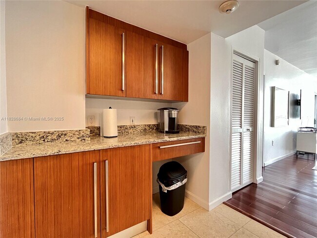 Building Photo - 10275 Collins Ave