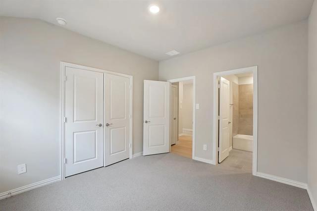 Building Photo - 936 Linden Ct